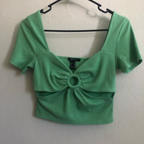 🍏Green O-ring forever 21 cutout crop top - Picture 4 of 4